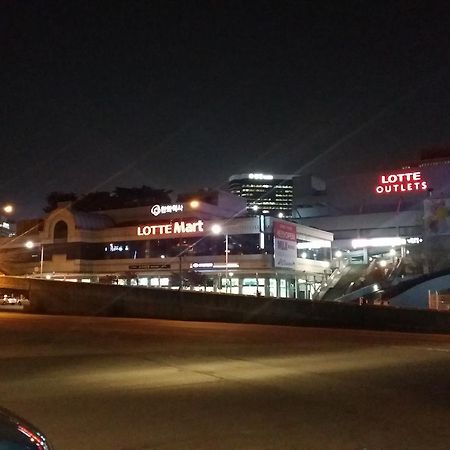 Feliz Guesthouse, Seoul Station Bagian luar foto