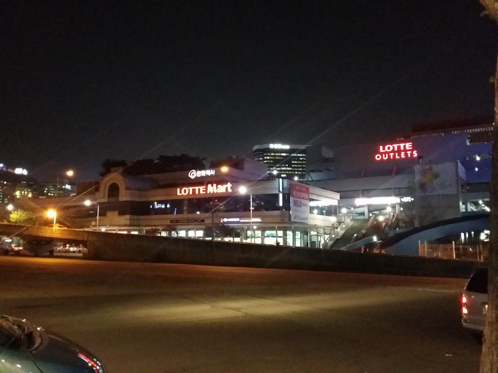 Feliz Guesthouse, Seoul Station Bagian luar foto
