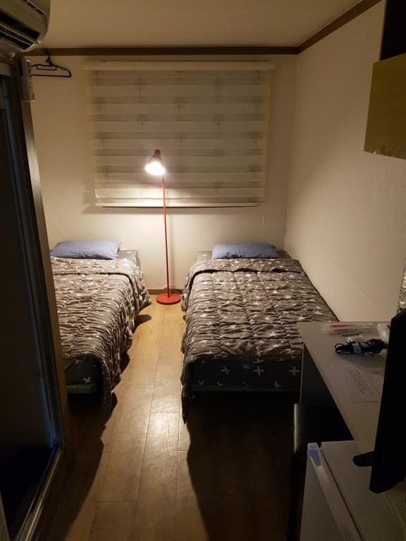 Feliz Guesthouse, Seoul Station Bagian luar foto