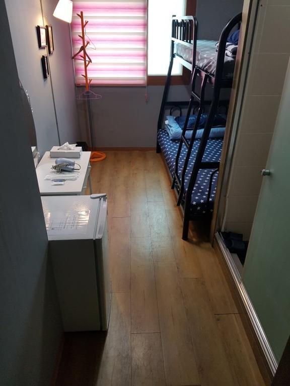 Feliz Guesthouse, Seoul Station Bagian luar foto